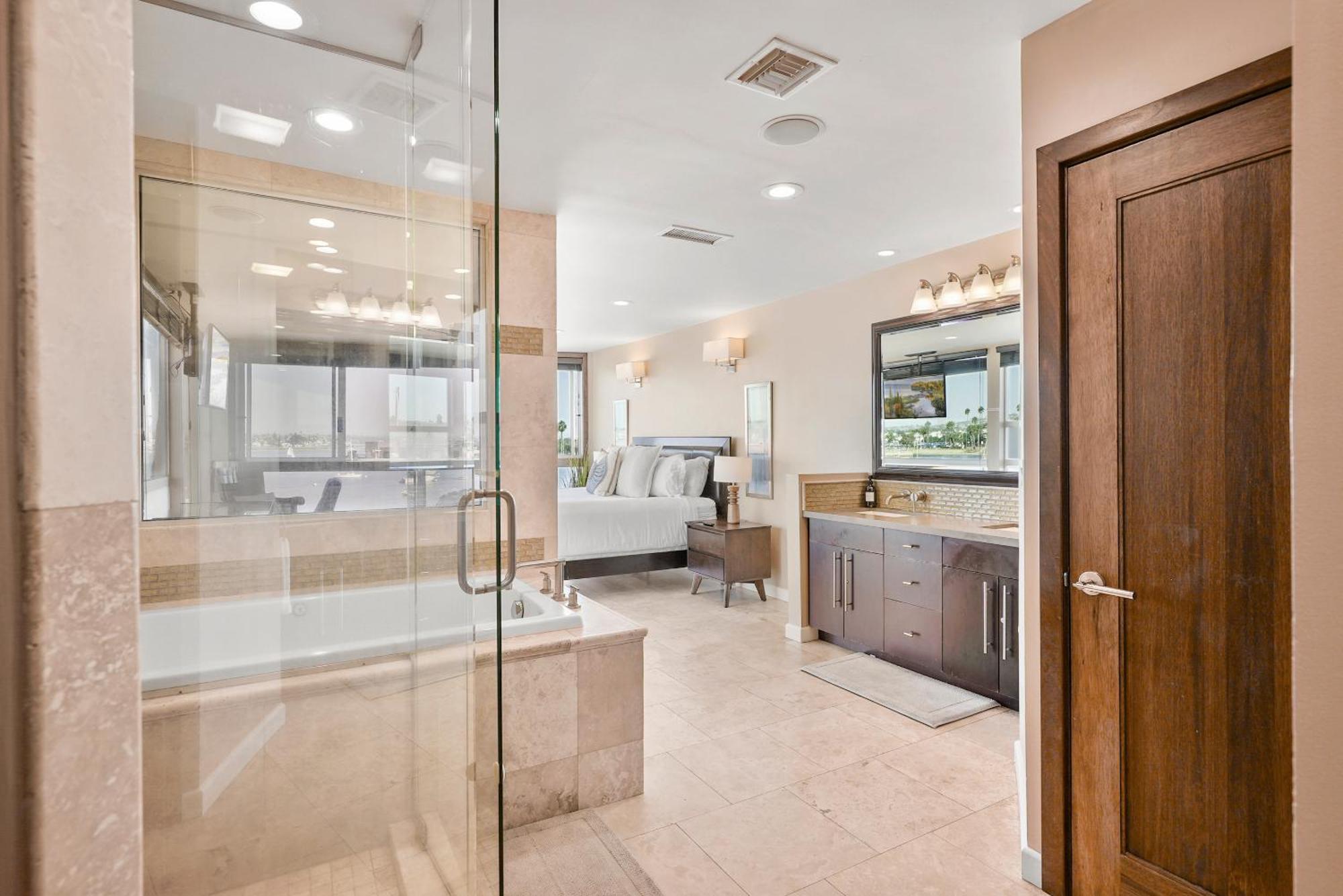 Stunning Bayfront Condo With Gorgeous Views, Garage, Massive Roof Deck & Ac - Dogs Welcome! San Diego Esterno foto